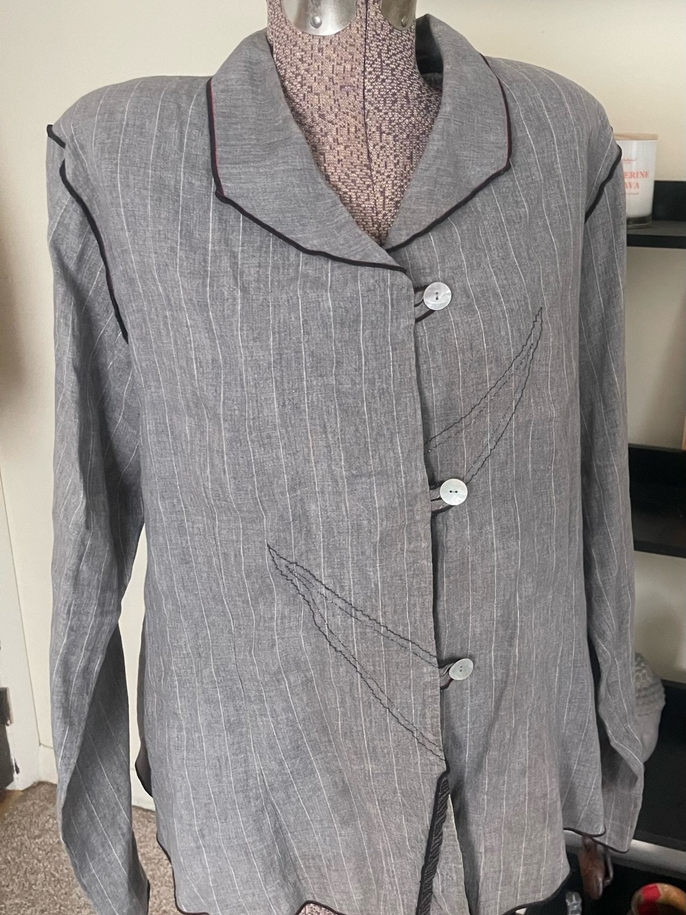 Vintage Rare Women’s Gray Pinstripe Button-Down Shirt with Contrast Piping